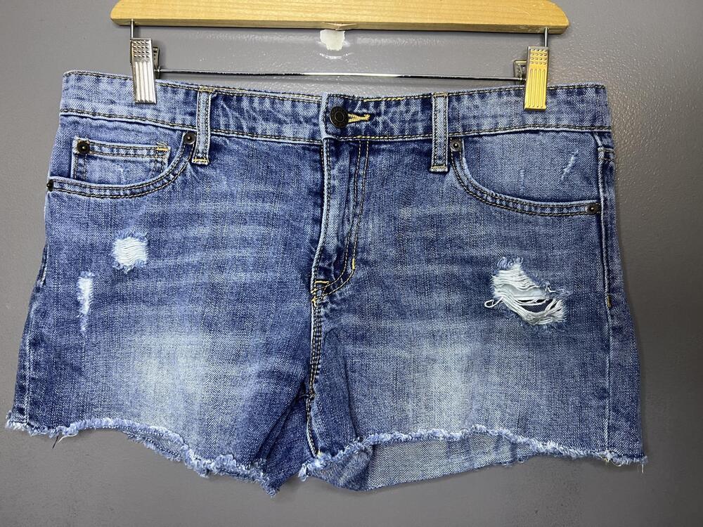 Gap Sexy Boyfriend Shorts Womens 8 Blue Denim Cutoff Distressed Raw Hem
